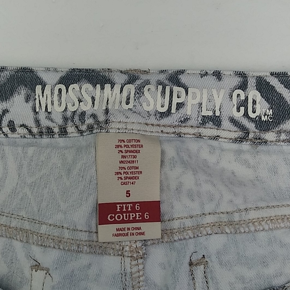 Mossimo S.Co. Low Rise Washed Denim Shorts Sz 5 - Picture 7 of 7